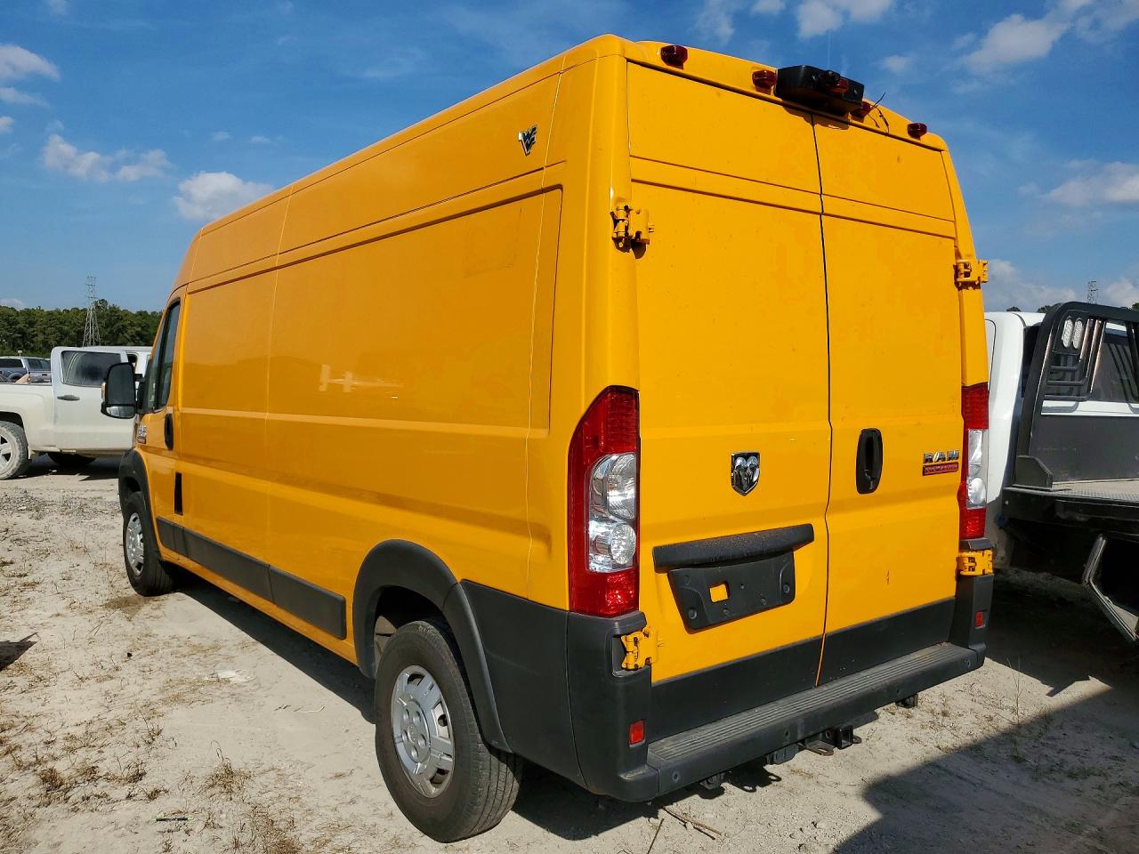 2022 RAM Promaster VIN 3C6LRVDG5NE118428 photo 2