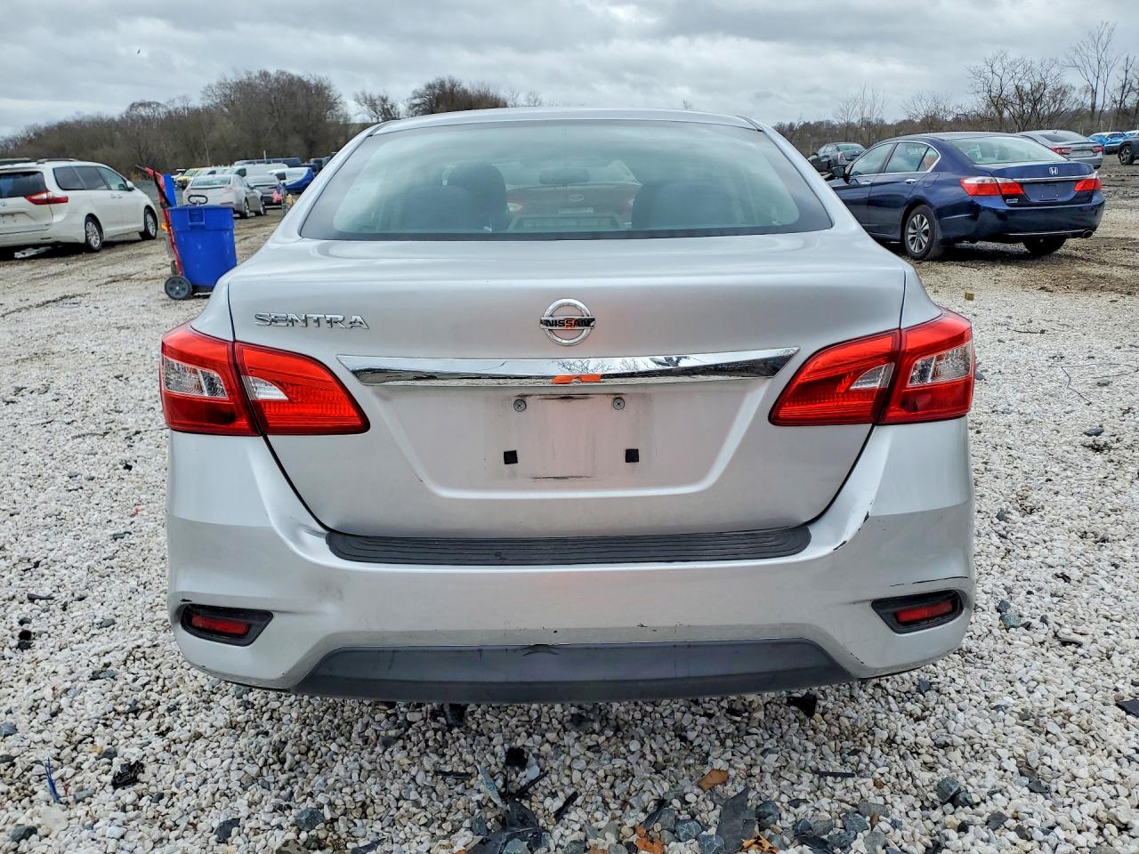 2017 NISS Sentra VIN 3N1AB7AP5HY204378 photo 6