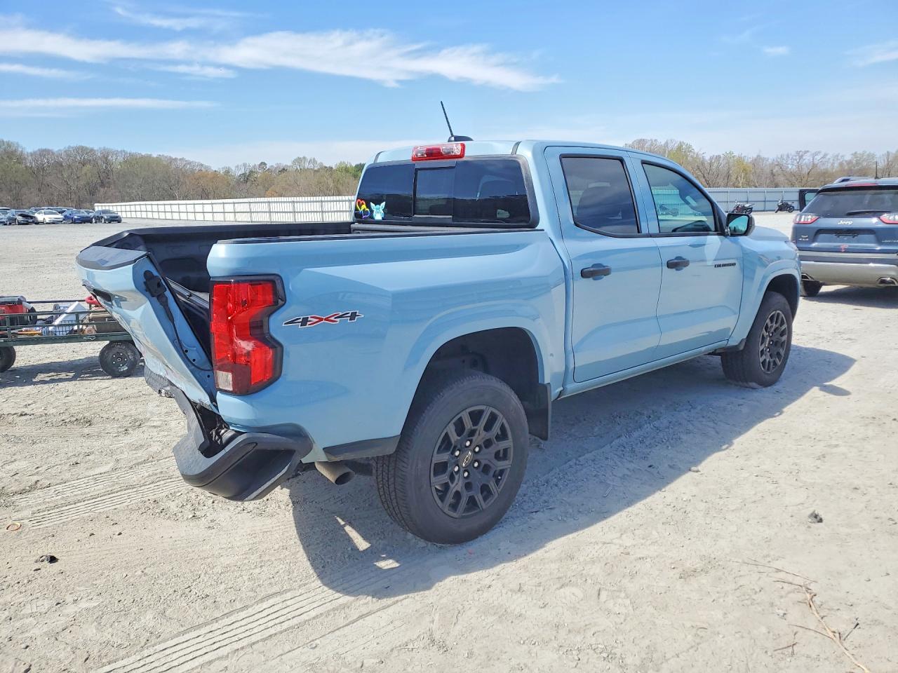 2025 CHEV Colorado VIN 1GCPTBEKXS1194240 photo 3