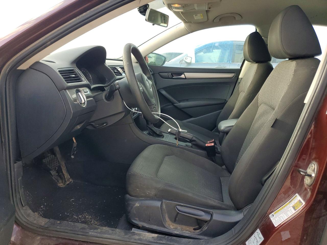 2012 VOLKSWAGEN Passat VIN 1VWAP7A32CC034846 photo 7