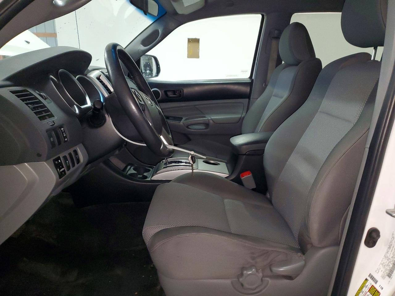 2015 TOYOTA Tacoma v6 VIN 3TMLU4EN9FM200362 photo 7