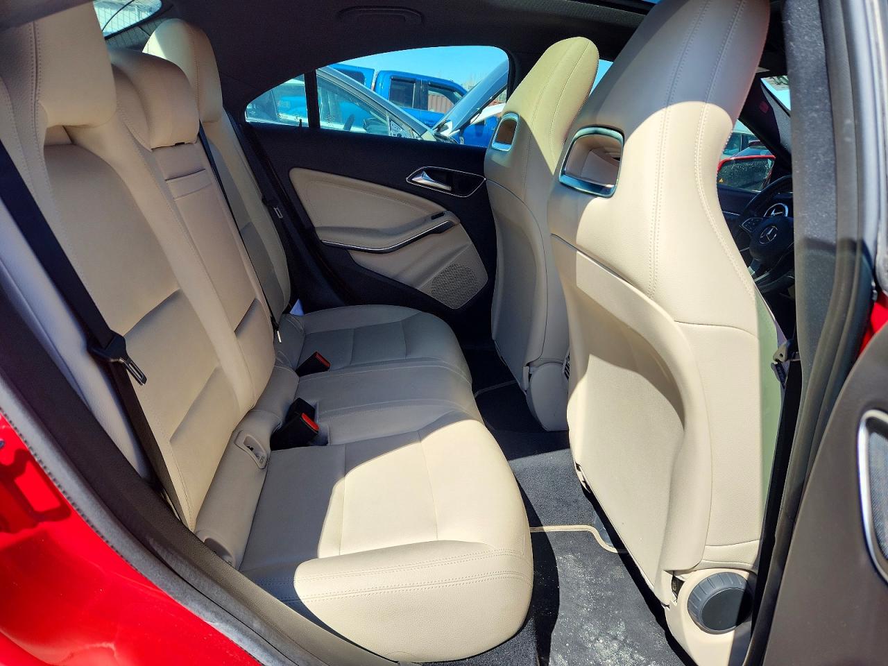 2019 Mercedes-Benz Cla-class VIN WDDSJ4GB3KN706038 photo 10