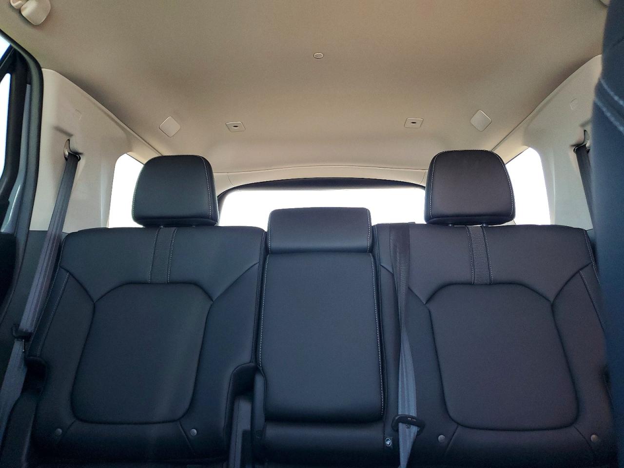 2026 Honda Passport VIN 5FNYF9H36TB011174 photo 10