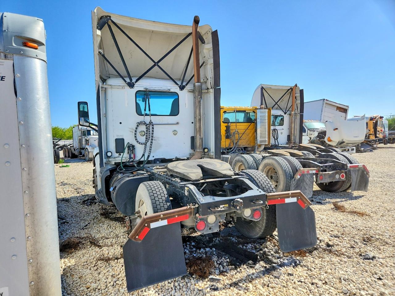 2017 PETERBILT All other VIN 1XPBA48X2HD428962 photo 3