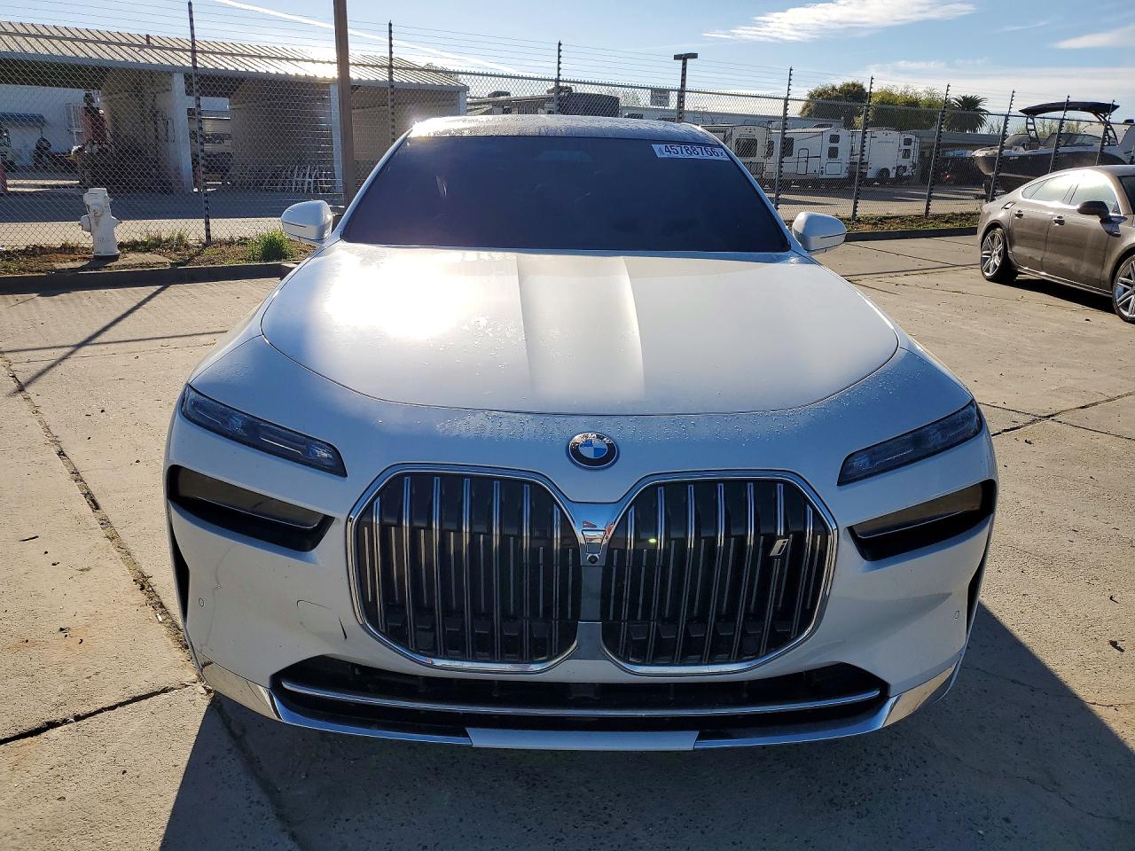 2024 BMW All other VIN WBY43EJ05RCR69212 photo 5