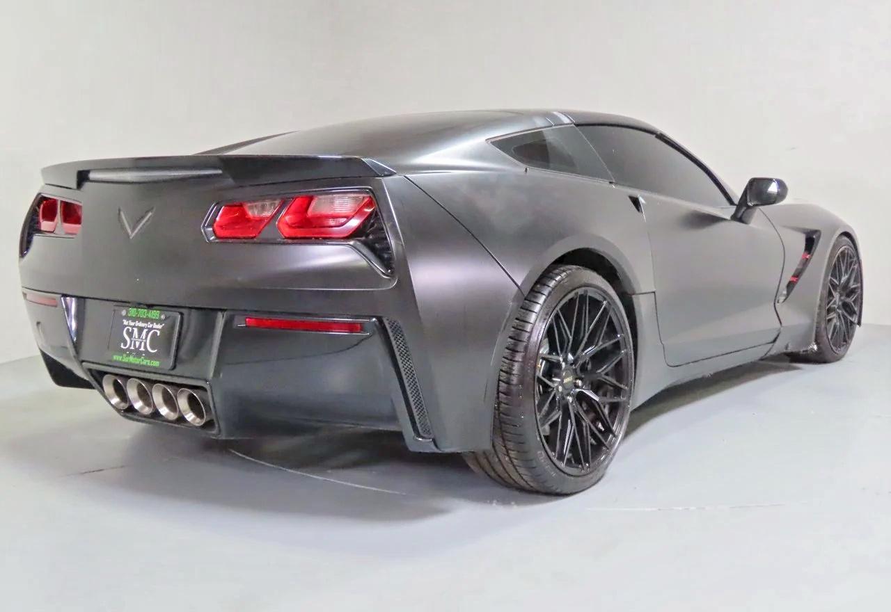 2014 Chevrolet Corvette VIN 1G1YG2D75E5132806 photo 3