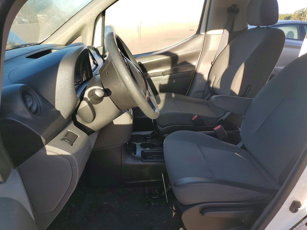 2019 Nv VIN 3N6CM0KN7KK708877 photo 7