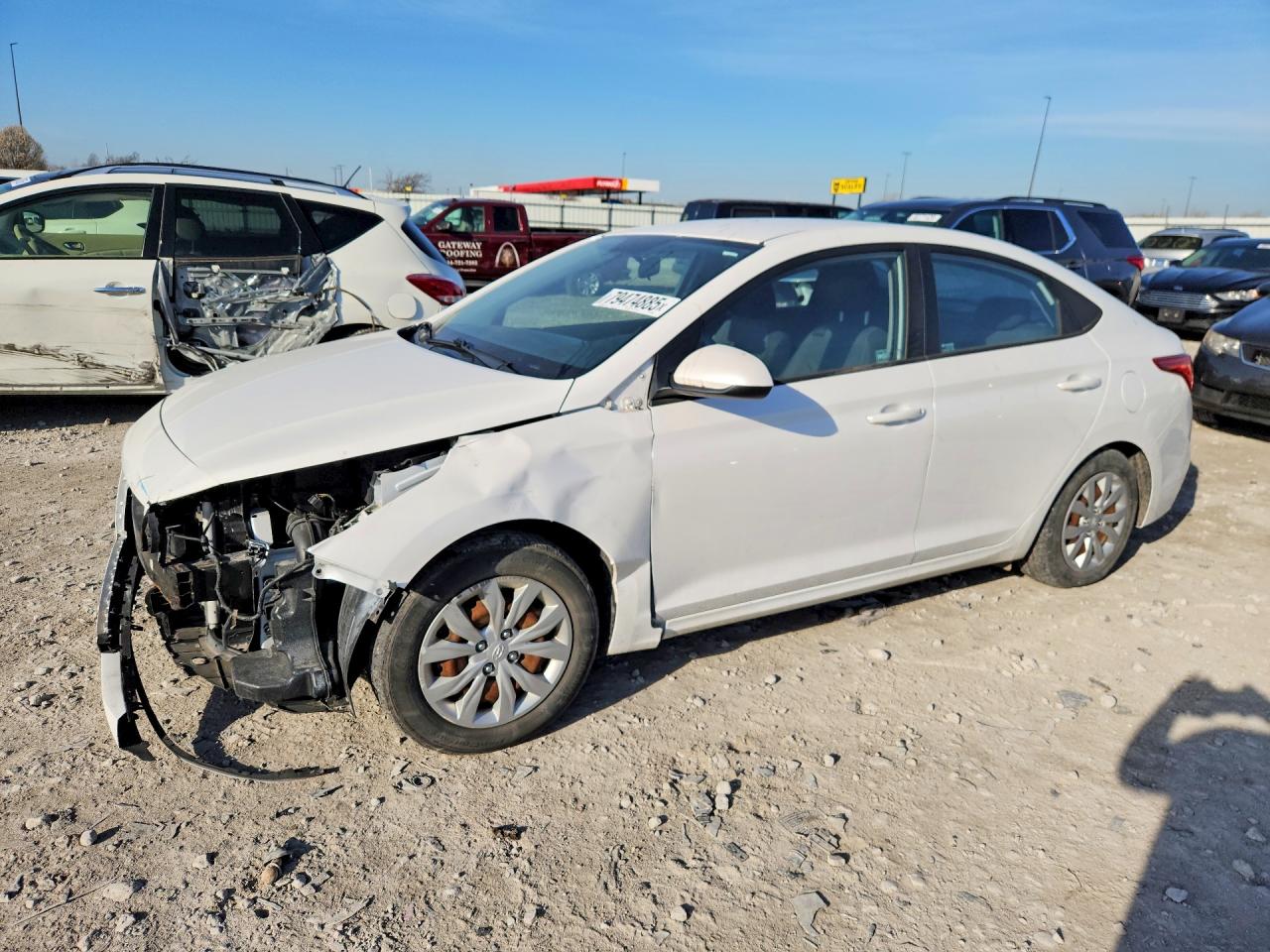 2019 Hyundai Accent VIN 3KPC24A35KE068067 photo 1