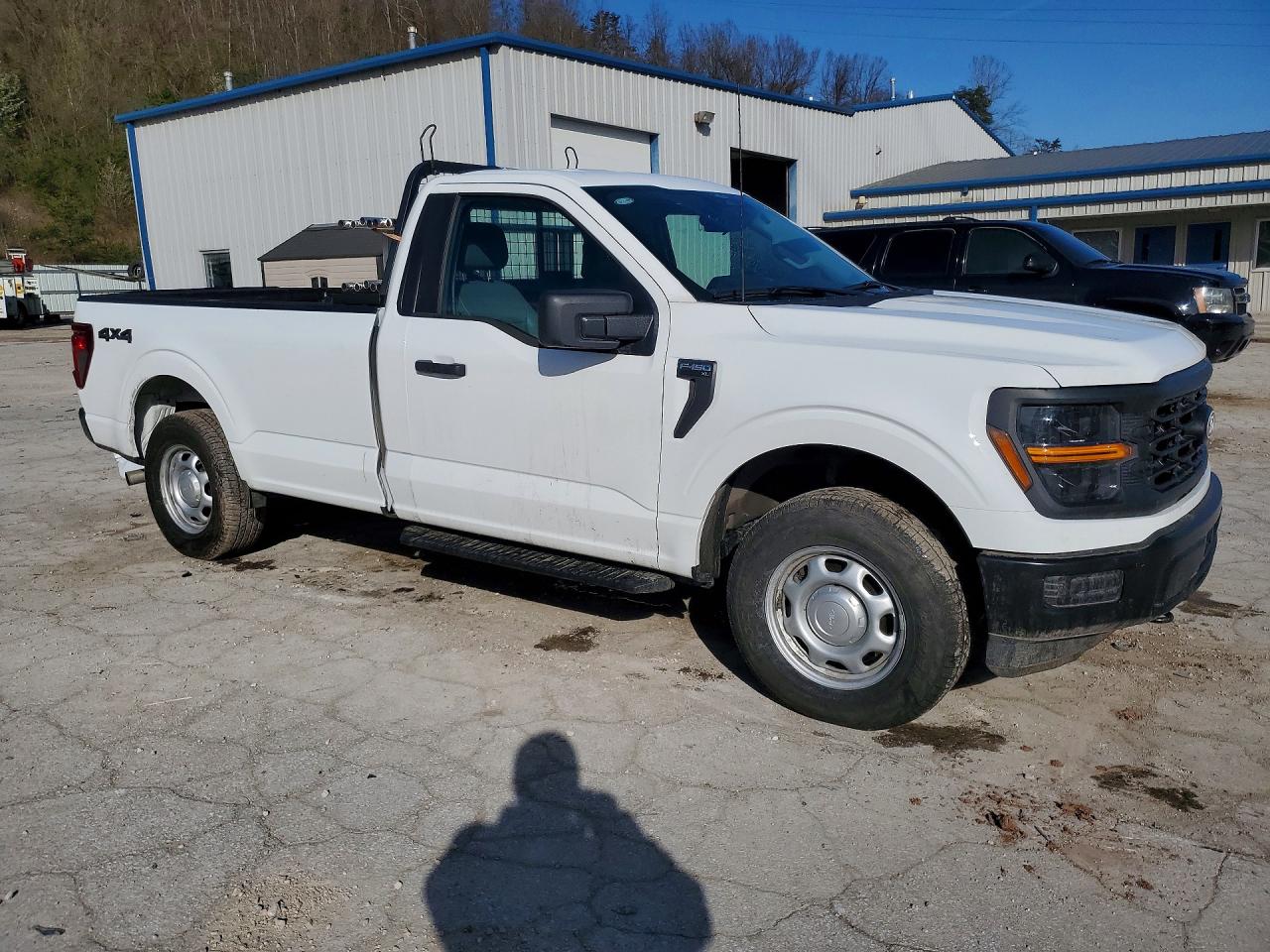 2024 Ford F150 VIN 1FTMF1LP1RKF69651 photo 4