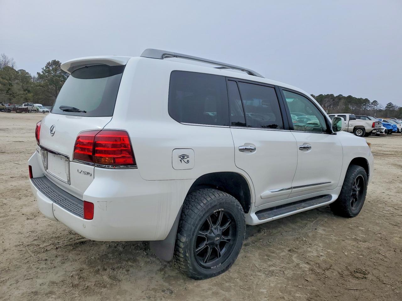 2009 Lexus Lx570 VIN JTJHY00W294025937 photo 3