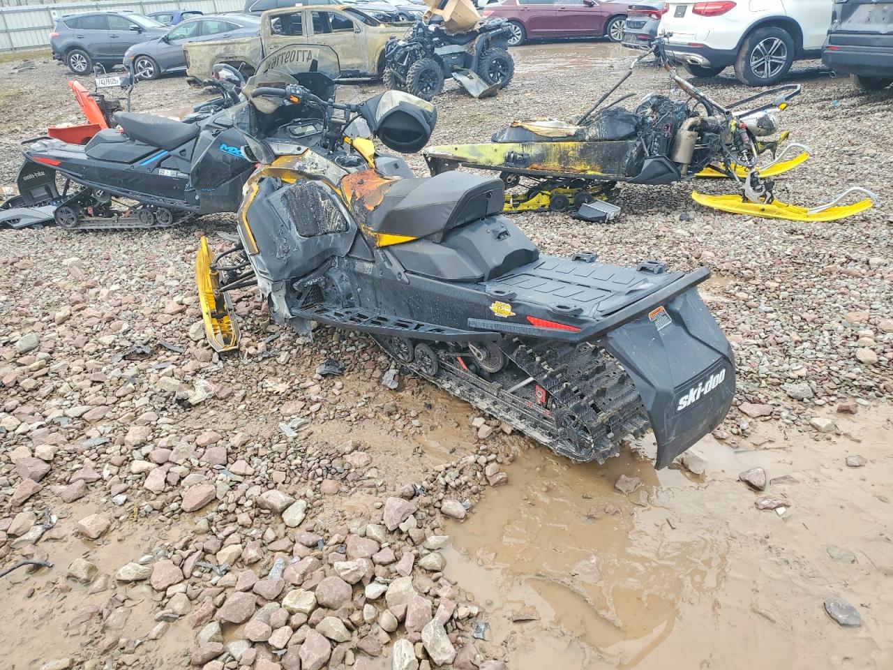 2023 SKIDOO Renegad VIN 2BPSDTPB5PV000038 photo 3