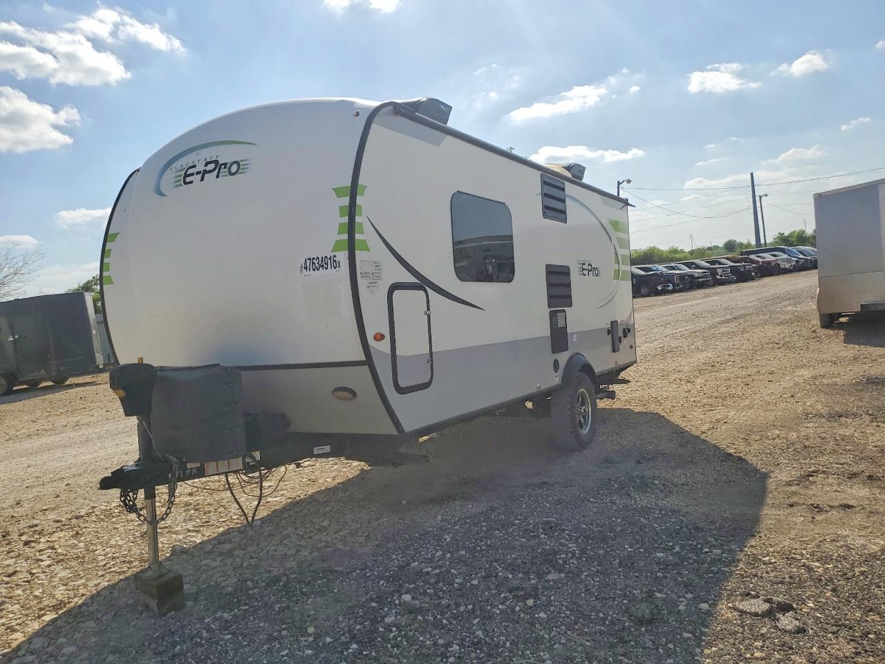 2018 FOREST All models VIN 5ZT2FSFC2J3003114 photo 2