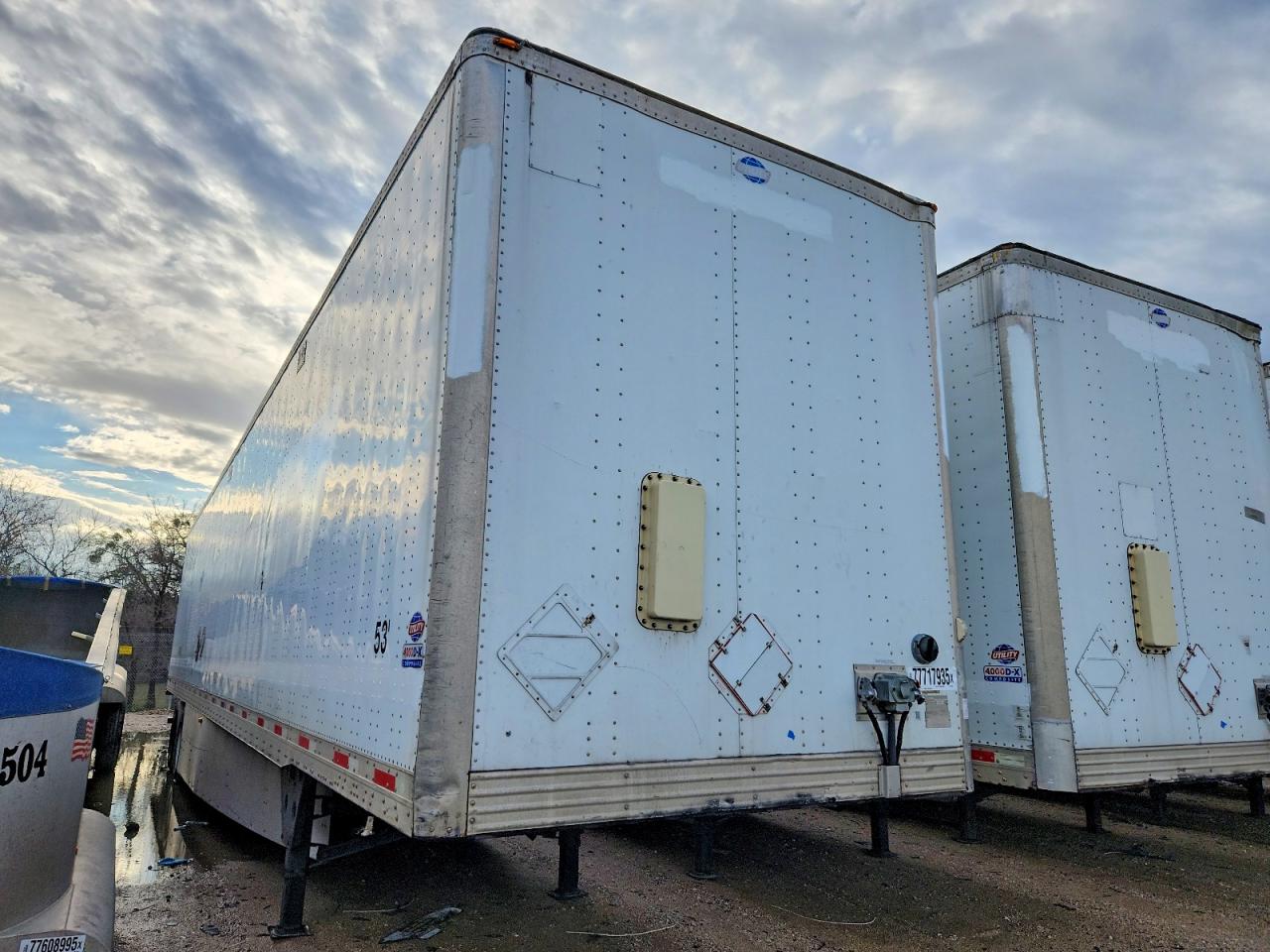 2014 UTILITY All models VIN 1UYVS2535EP766286 photo 1
