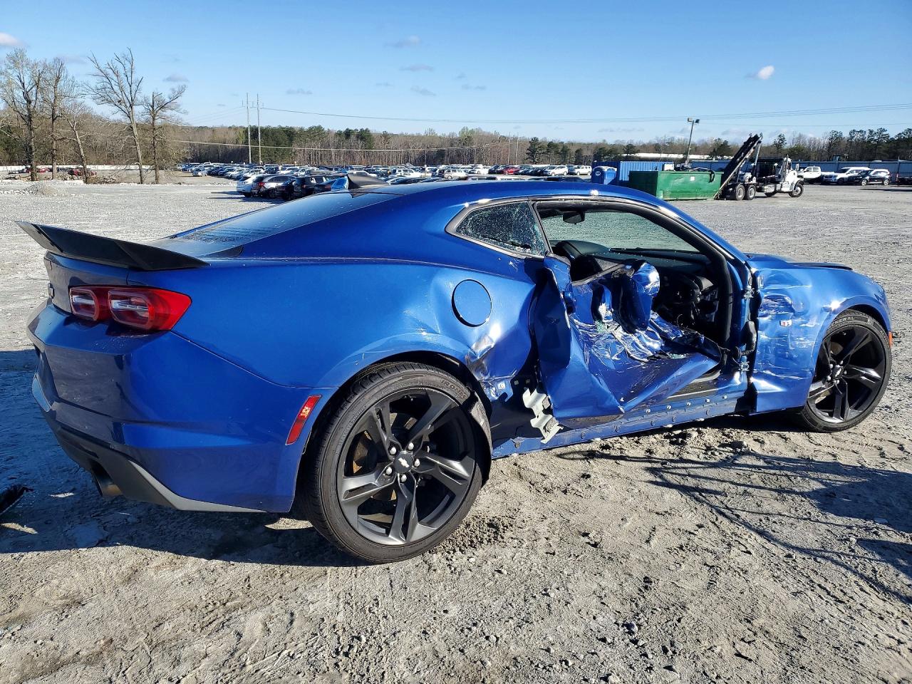 2019 Chevrolet Camaro VIN 1G1FB1RX1K0141777 photo 3