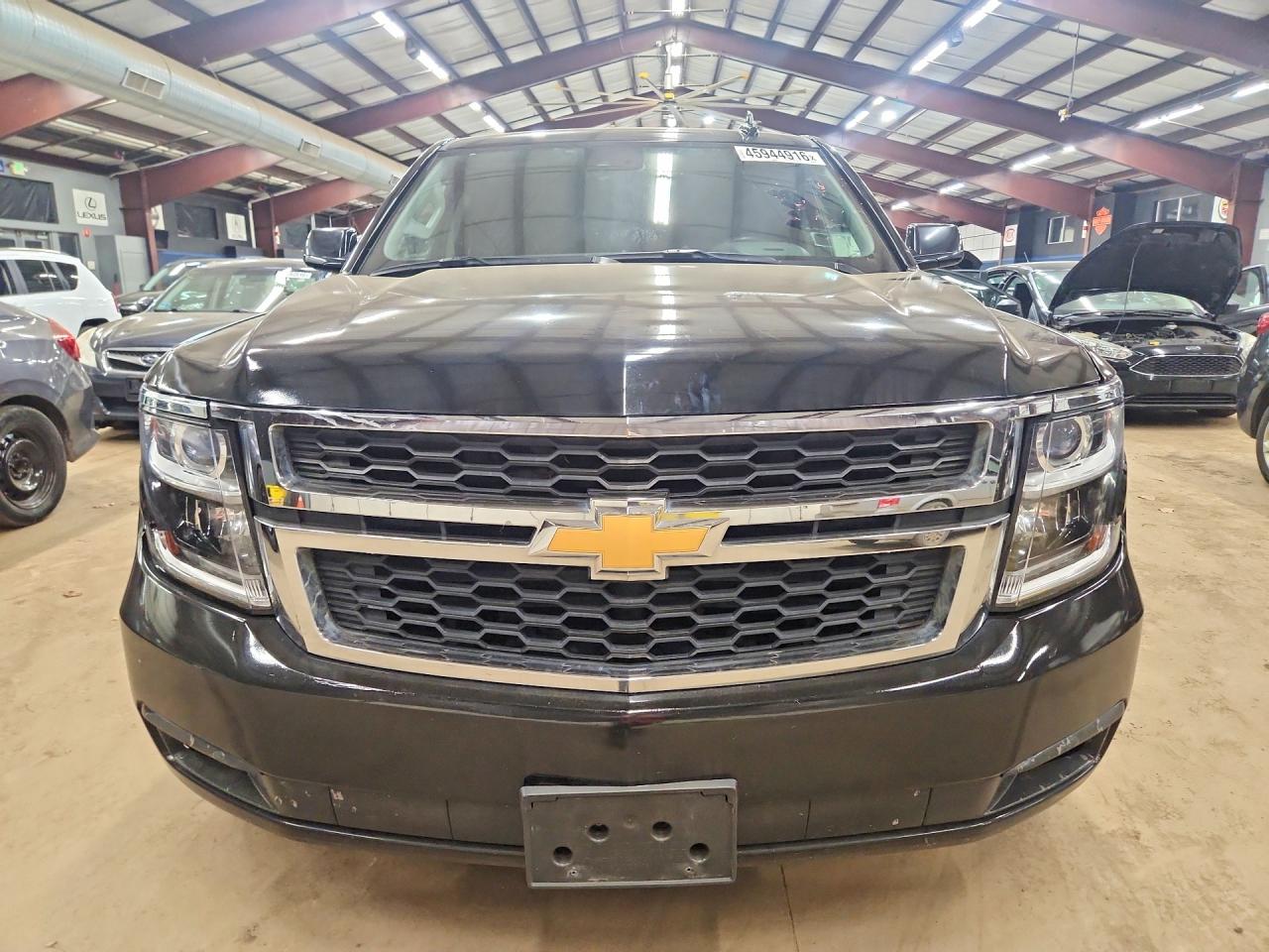 2020 Chevrolet Suburban VIN 1GNSKHKC8LR175631 photo 5