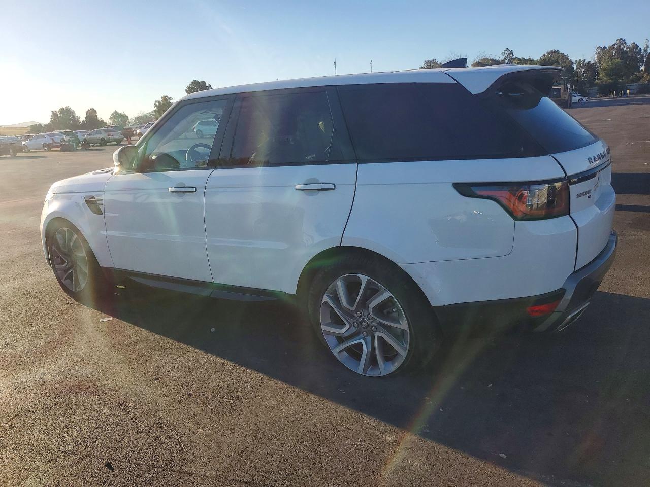 2022 Land Rangerover VIN SALWR2SUXNA225175 photo 2