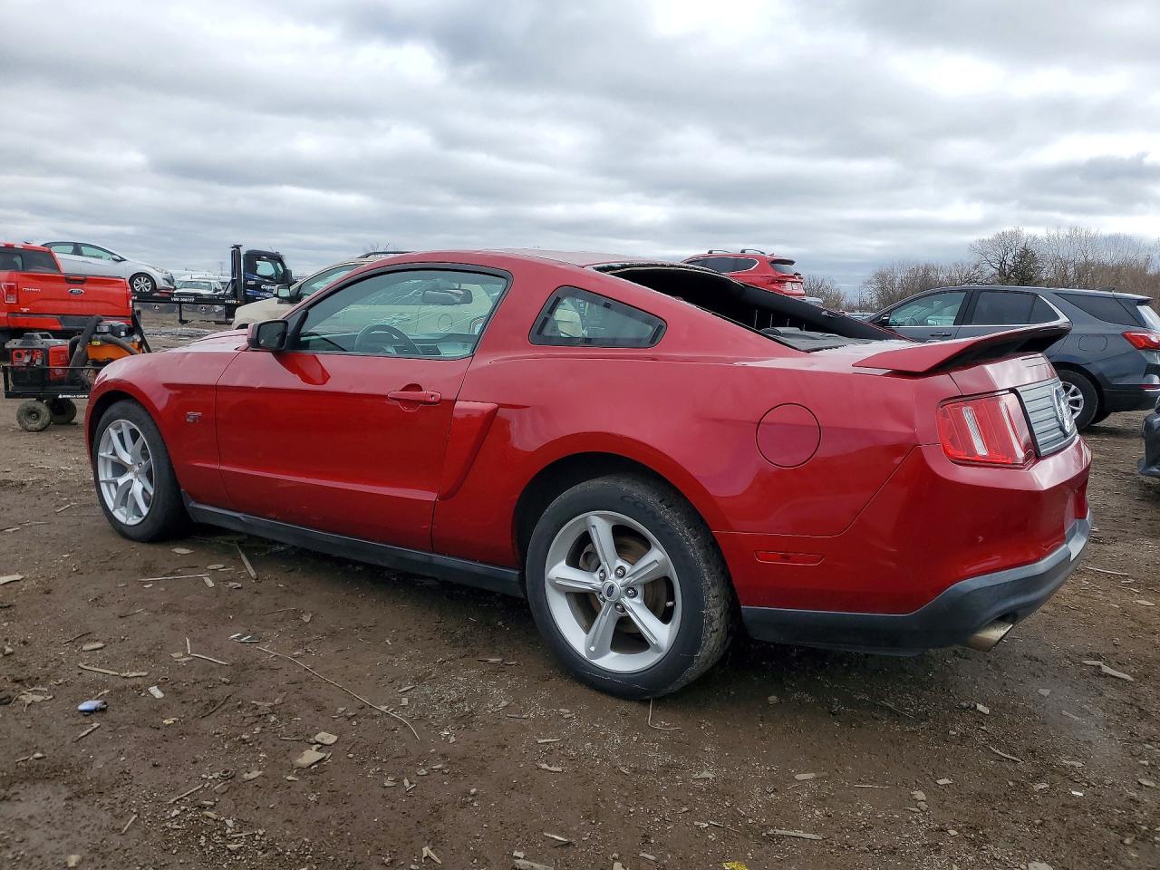 2010 Ford Mustang VIN 1ZVBP8CHXA5151336 photo 2