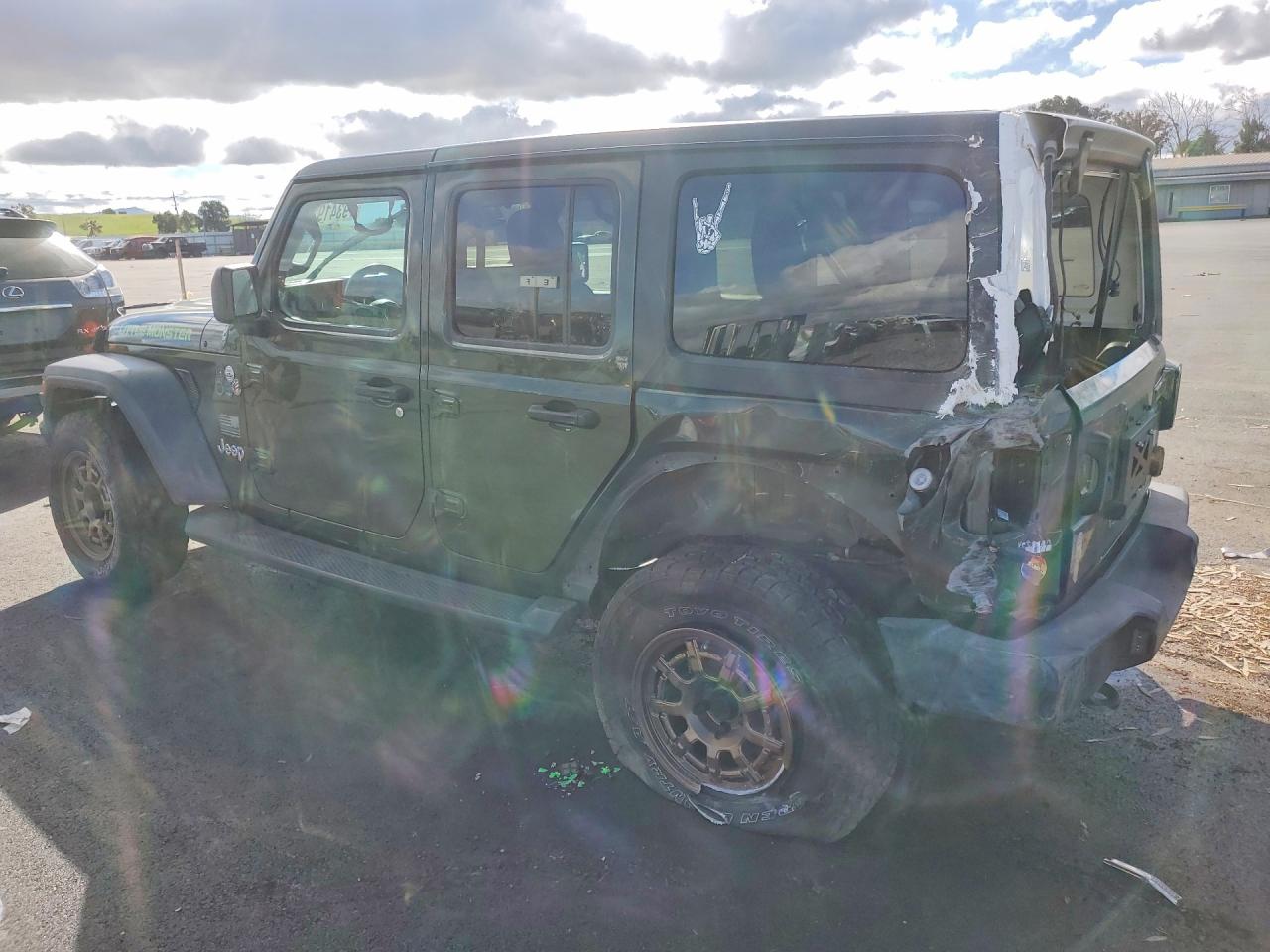 2020 JEEP Wrangler unlimited VIN 1C4HJXDG2LW338212 photo 2