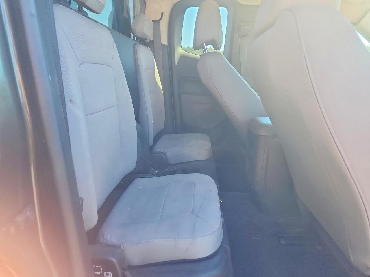 2018 CHEV Colorado VIN 1GCHSBEA0J1230224 photo 10