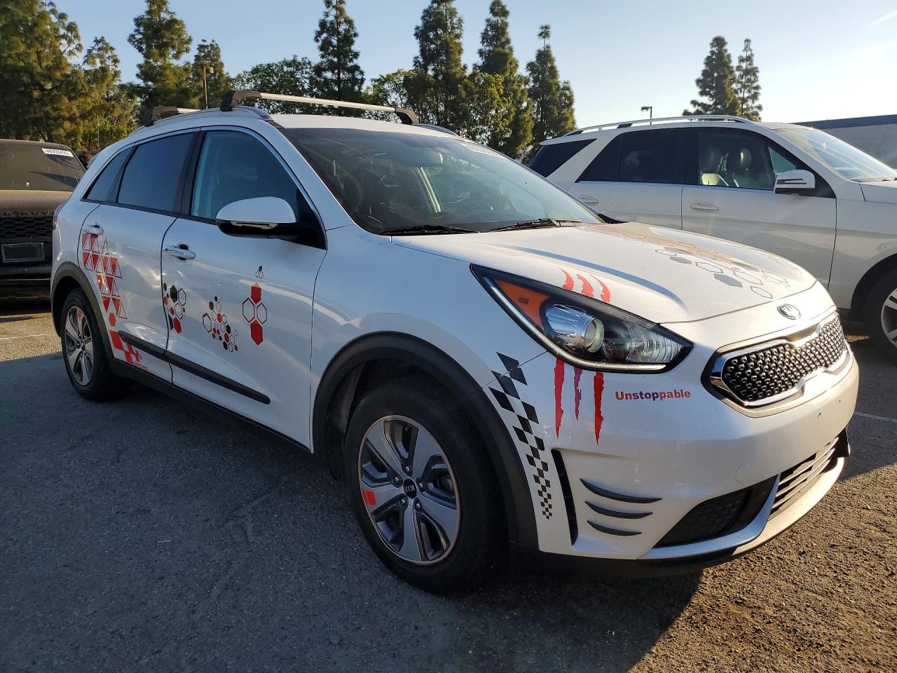2019 Kia Niro VIN KNDCB3LC2K5284266 photo 4