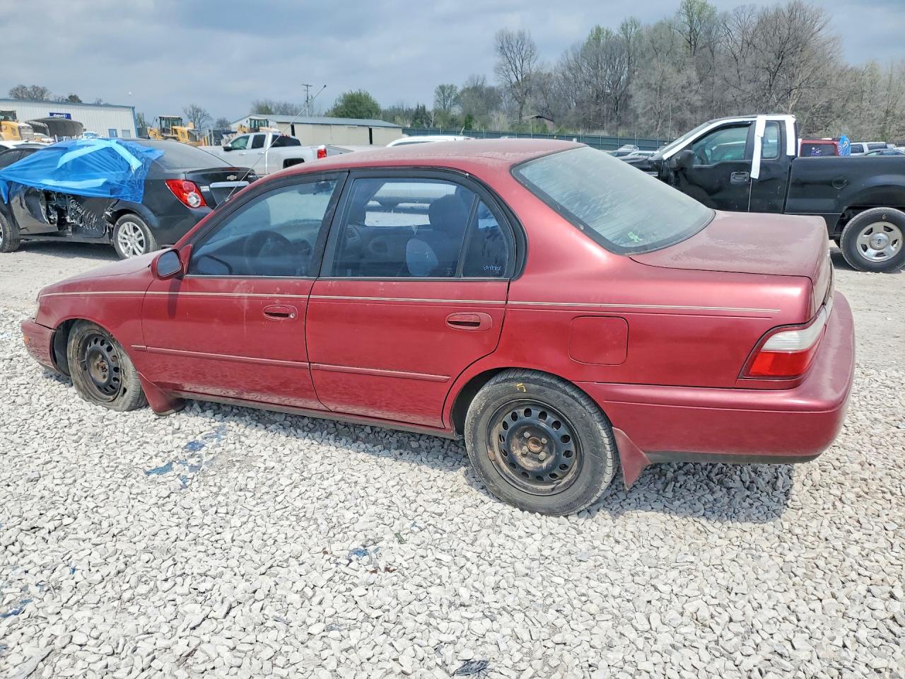 1997 TOYOTA Corolla VIN 1NXBB02E8VZ649391 photo 2
