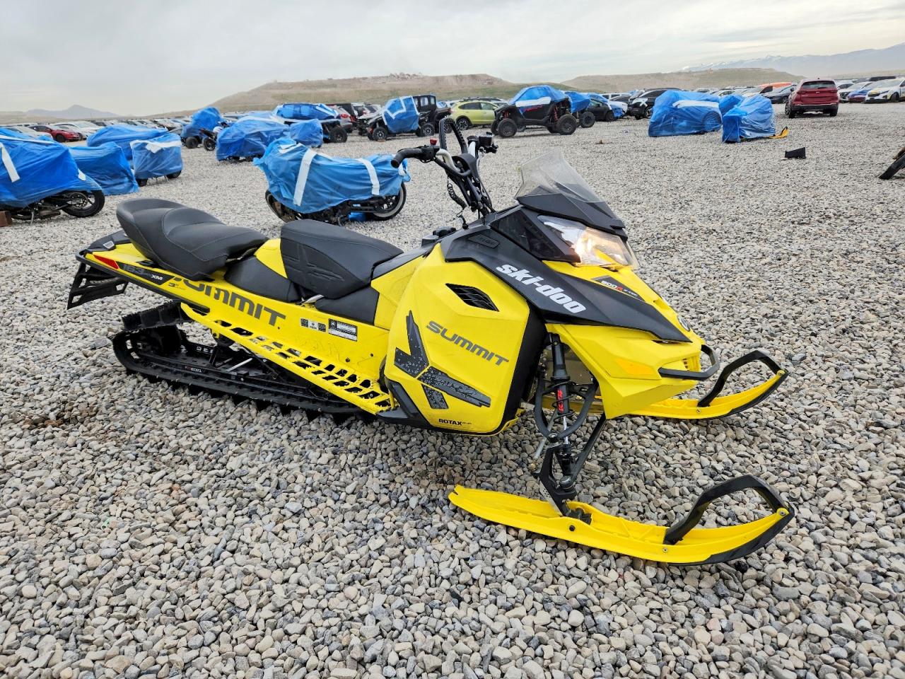 2016 SKID 850 summit VIN 2BPSTDGA8GV000096 photo 1