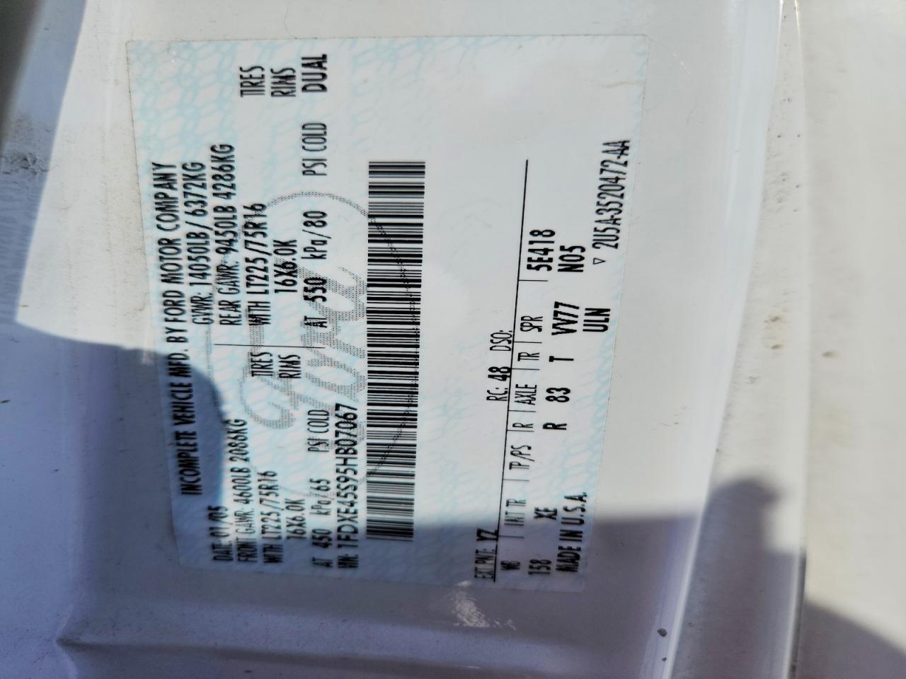 2005 FORD Econoline VIN 1FDXE45S95HB07067 photo 10