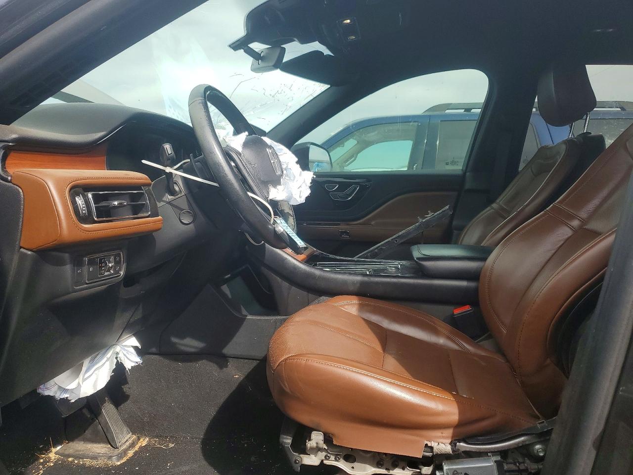 2020 Lincoln Aviator VIN 5LM5J7WC0LGL23112 photo 7
