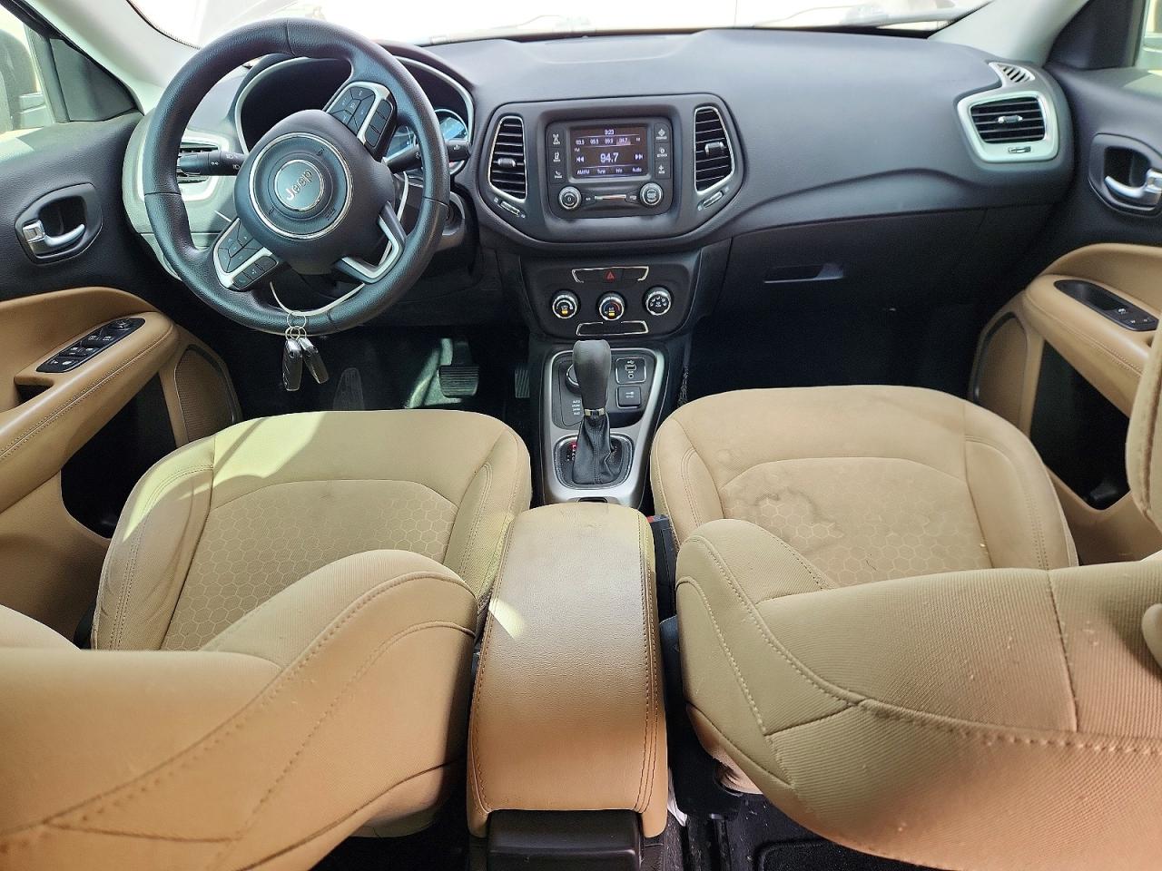 2018 Compass VIN 3C4NJDAB8JT135676 photo 8