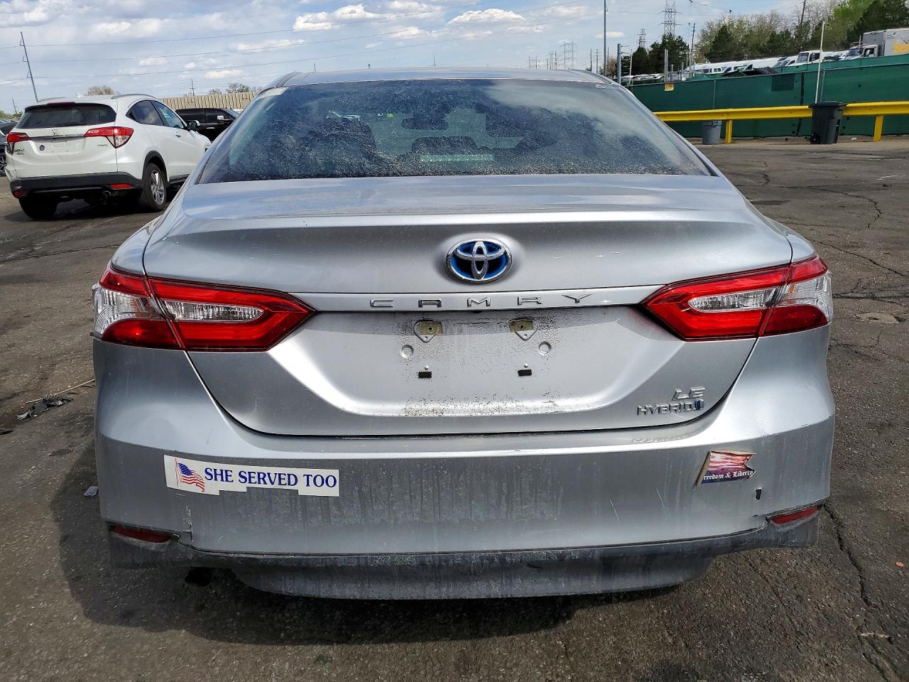2018 Toyota Camry sola VIN 4T1B31HK3JU504642 photo 6