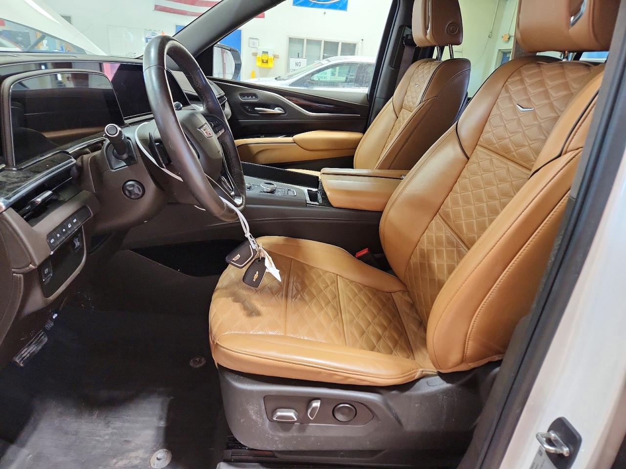 2022 Cadillac Escalade VIN 1GYS4KKL9NR360655 photo 7