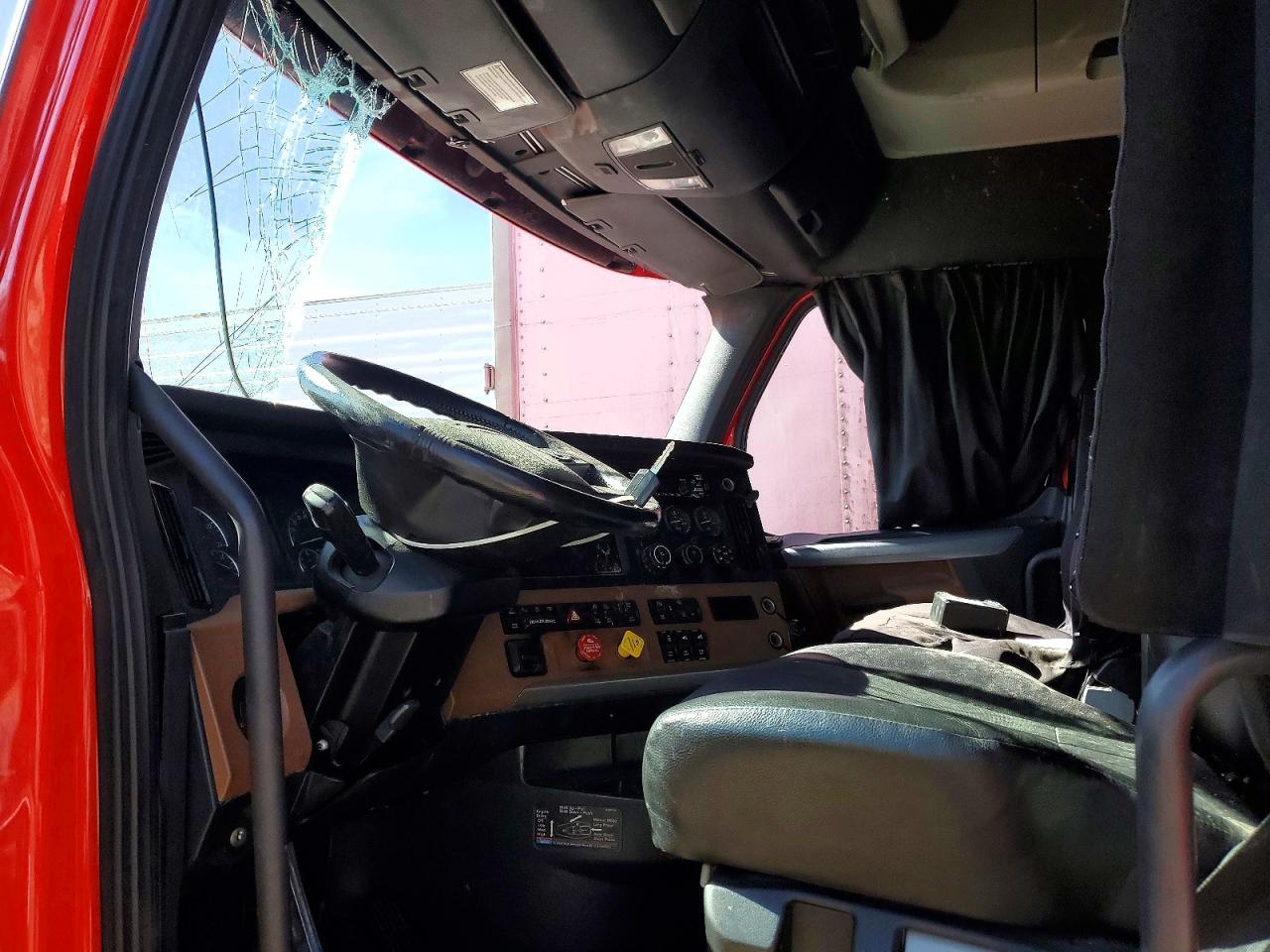 2022 FREIGHTLINER All other VIN 3AKJHHDR3NSMZ4152 photo 5