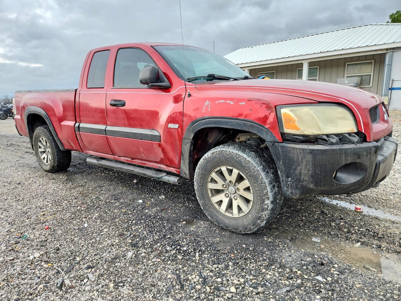 2006 Mitsubishi Raider VIN 1Z7HC32N56S529188 photo 4