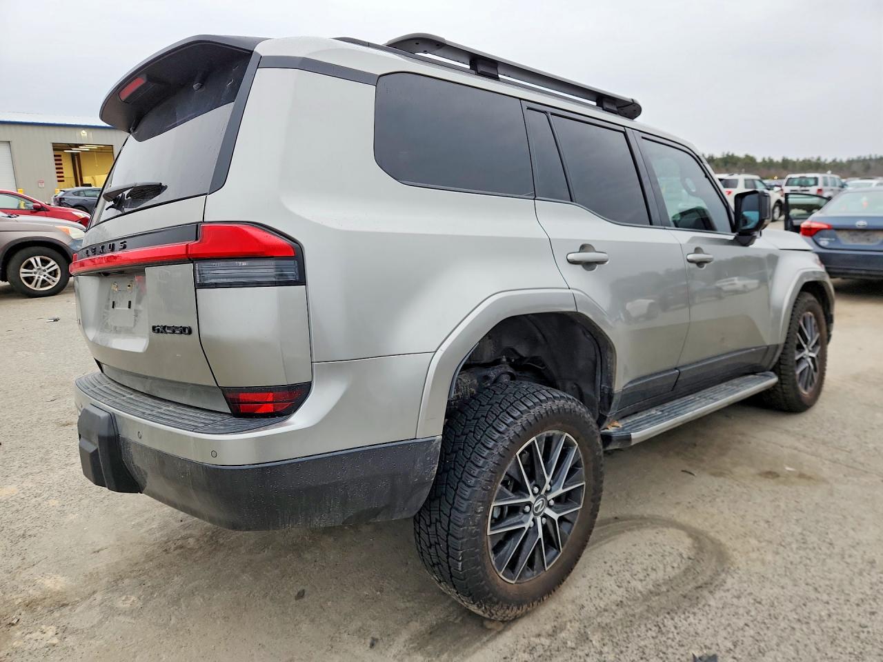 2024 LEXUS Gx VIN JTJTBCDX1R5009030 photo 3