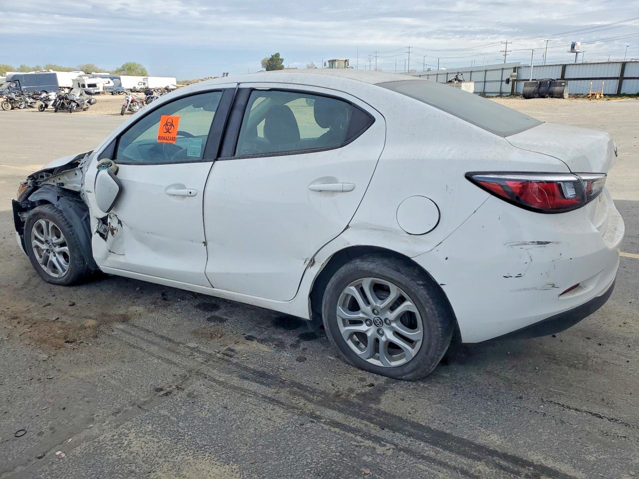 2016 Scion Ia VIN 3MYDLBZV8GY125011 photo 2