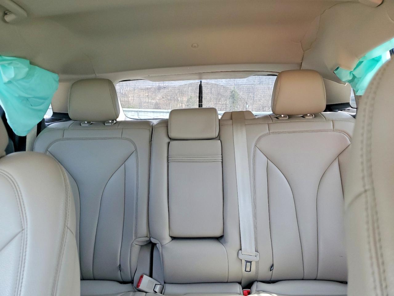 2021 Lincoln Nautilus VIN 2LMPJ8J93MBL00126 photo 10