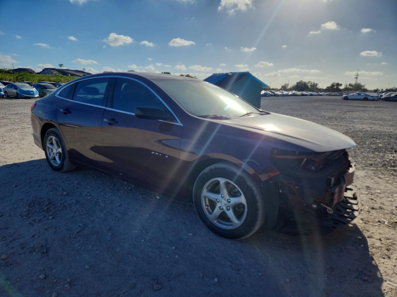 2016 Chev Malibu VIN 1G1ZB5ST6GF287169 photo 4