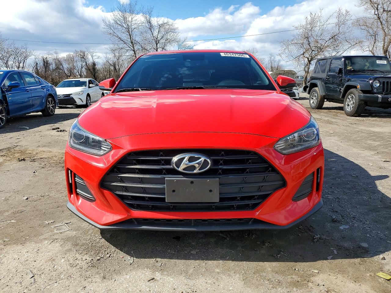2019 Hyundai Veloster VIN KMHTG6AF7KU011082 photo 5