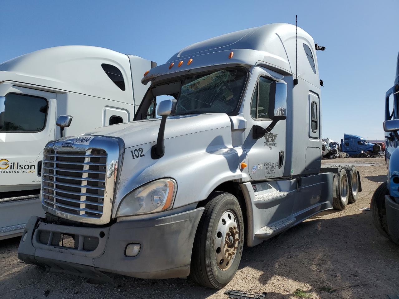 2013 FREIGHTLINER All other VIN 3AKJGLDR4DSFH7348 photo 2