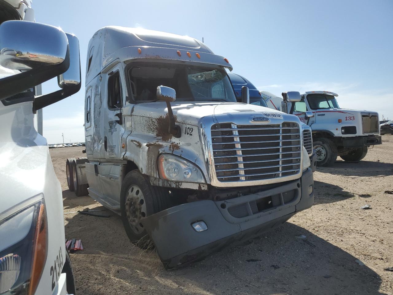 2013 FREIGHTLINER All other VIN 3AKJGLDR4DSFH7348 photo 1