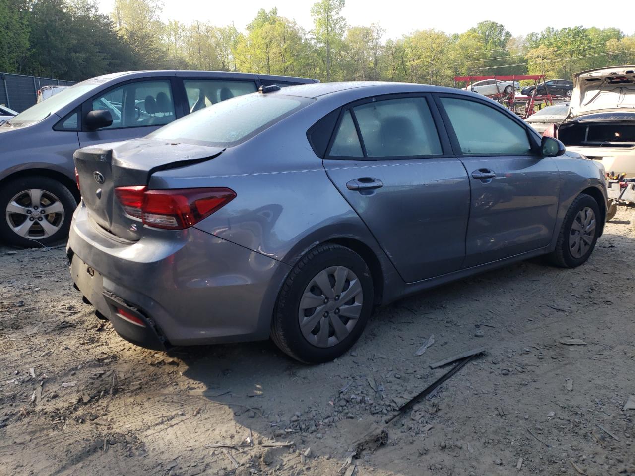2020 KIA Rio VIN 3KPA24AD0LE261065 photo 3
