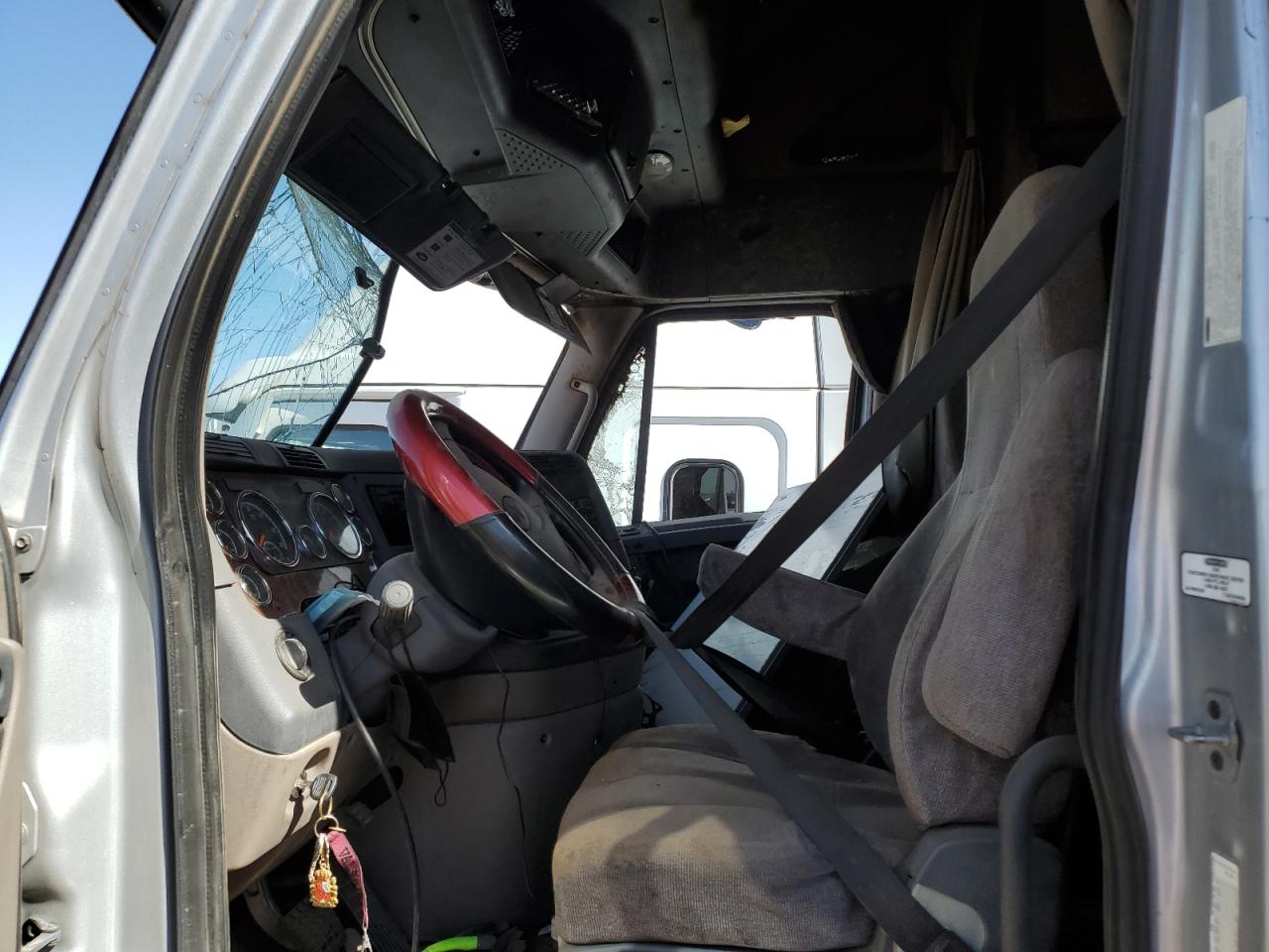 2013 FREIGHTLINER All other VIN 3AKJGLDR4DSFH7348 photo 5