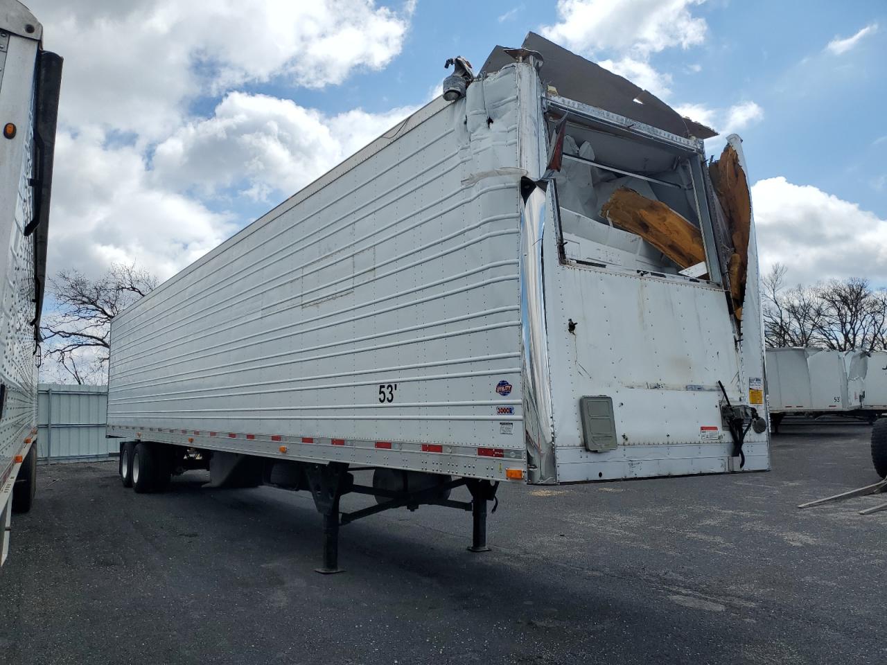 2015 OTHER UTILITY TR VIN 1UYVS2531FU313415 photo 1