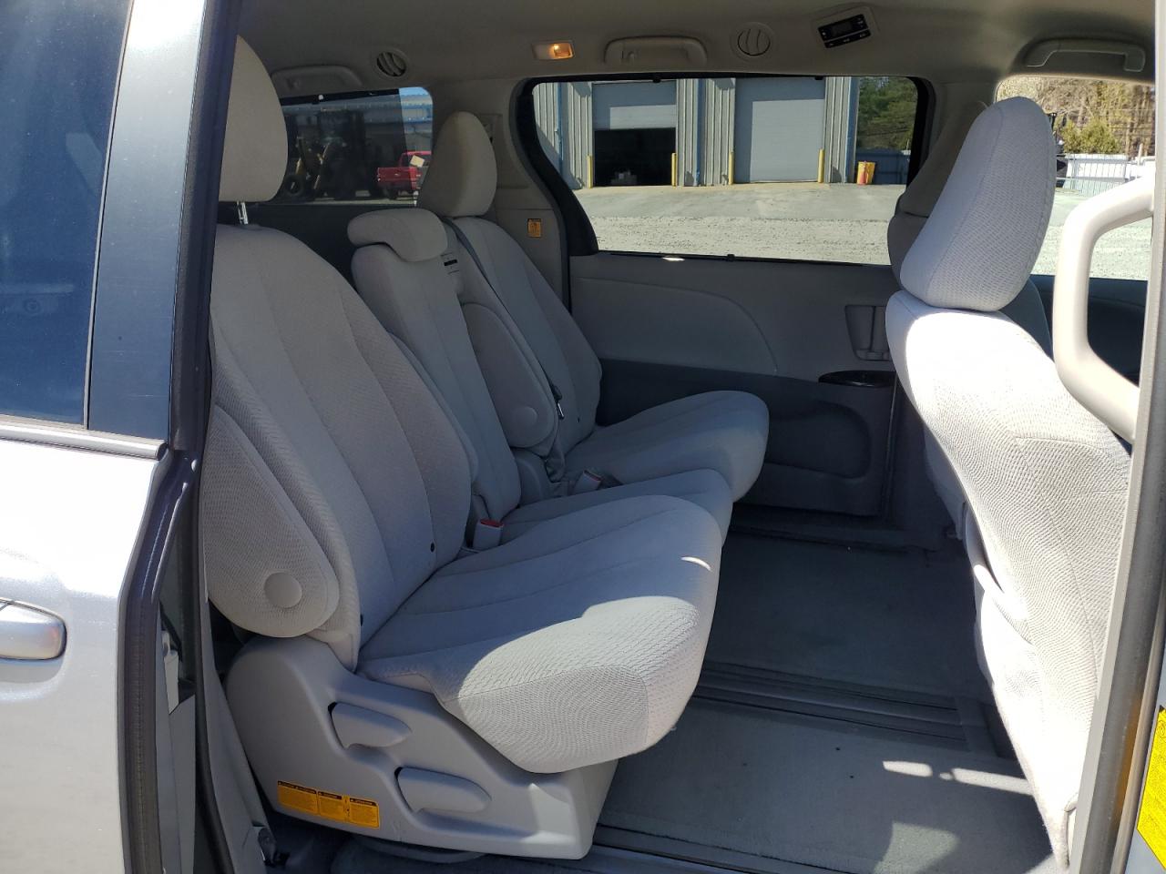 2013 TOYOTA Sienna le VIN 5TDKK3DCXDS364129 photo 11