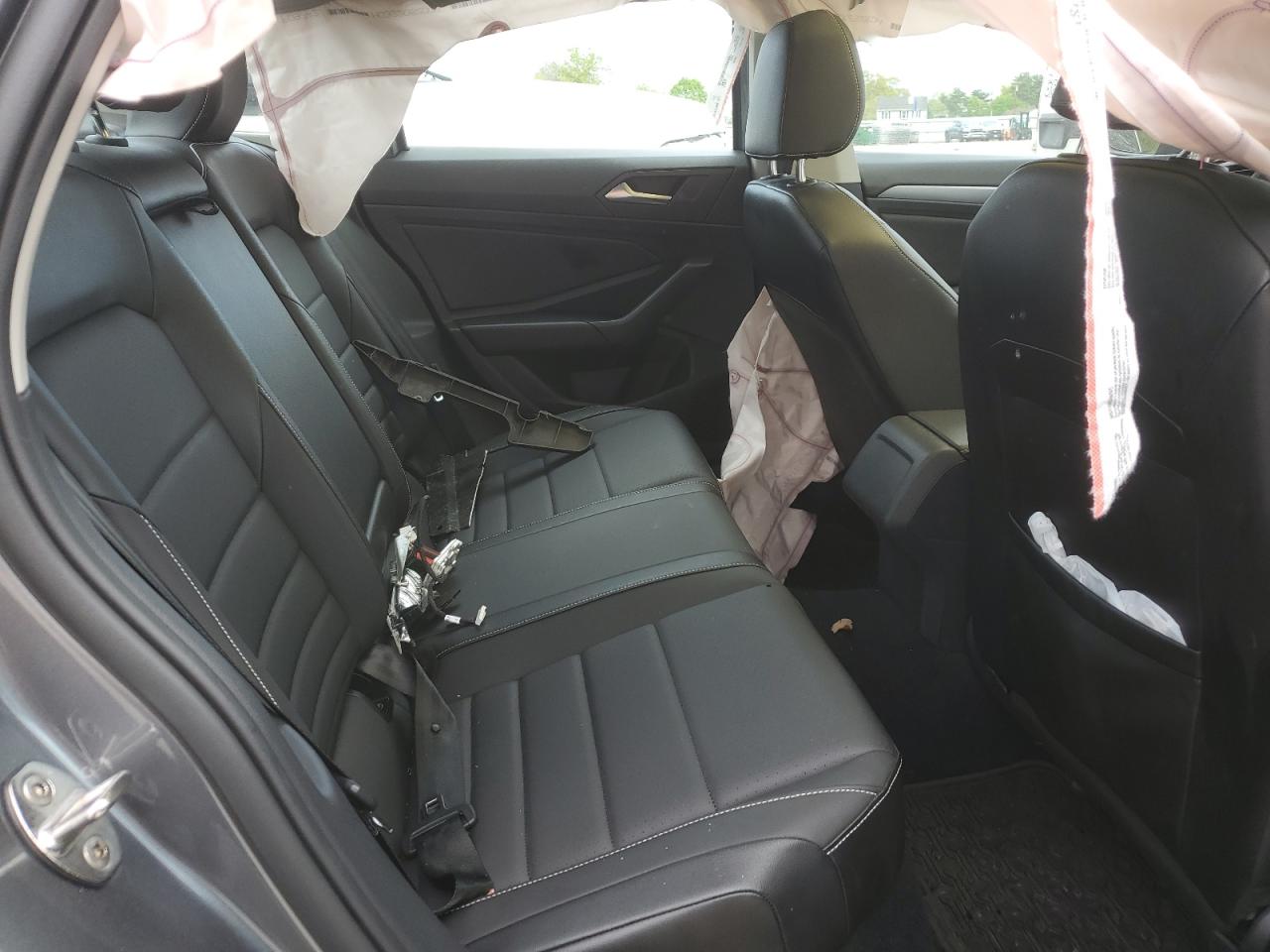 2022 Volkswagen Jetta VIN 3VW7M7BU0NM030189 photo 10