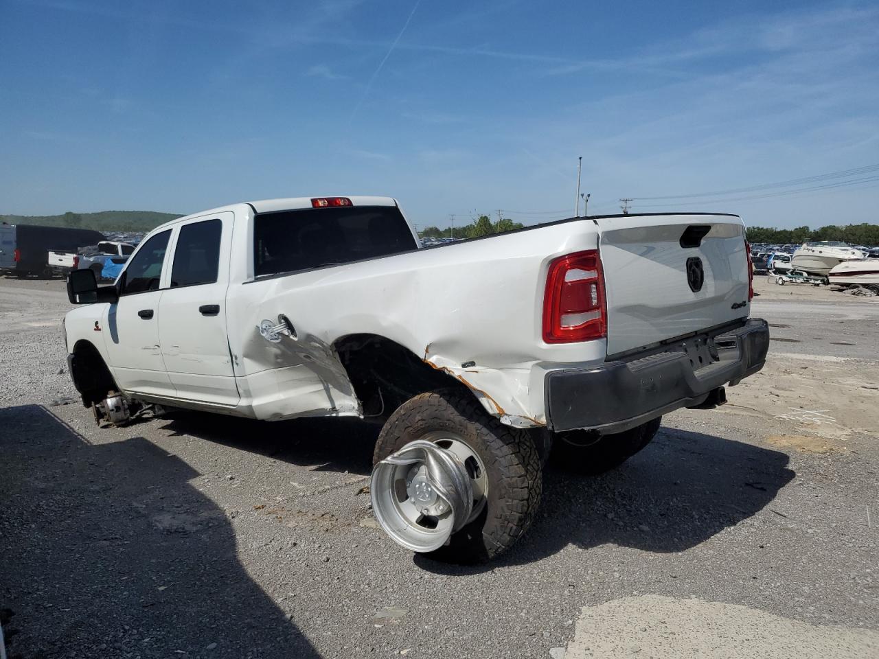 2023 RAM 3500 VIN 3C63RRGL8PG595796 photo 2