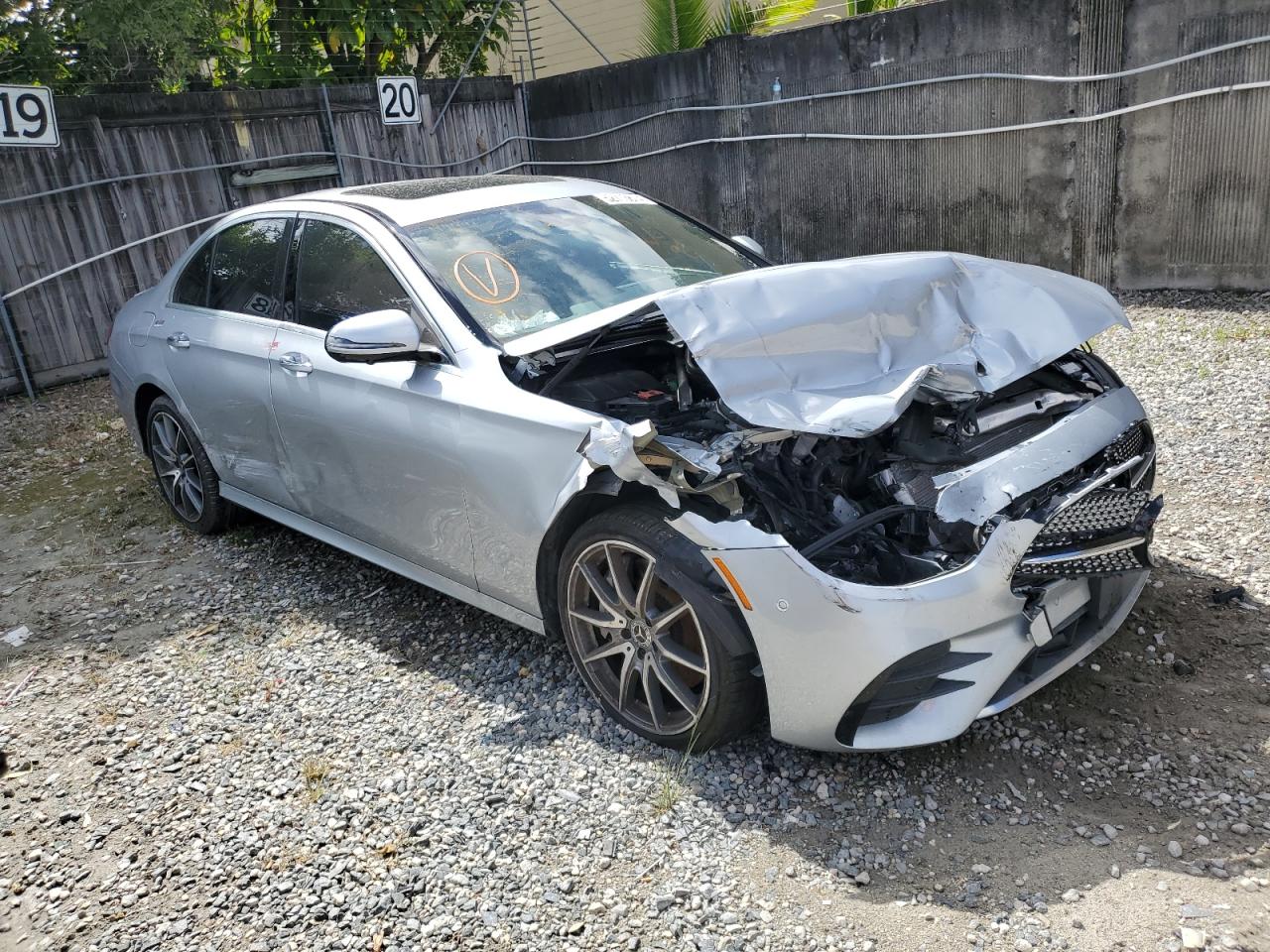 2022 MERCEDES-BENZ E-class VIN W1KZF8DB8NB022412 photo 4