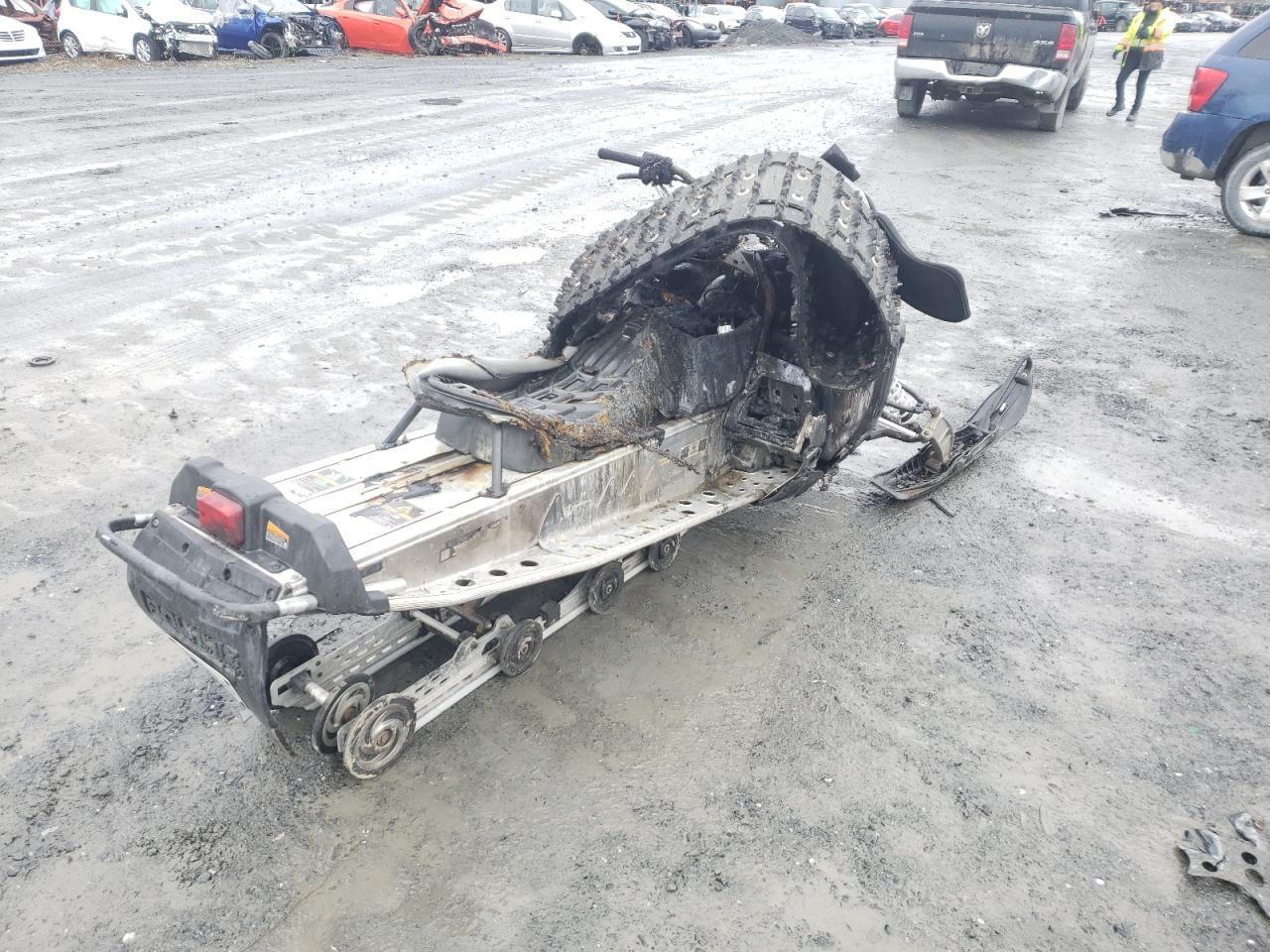 2012 POLA Snowmobile VIN SN1PD7FS8CC460849 photo 4