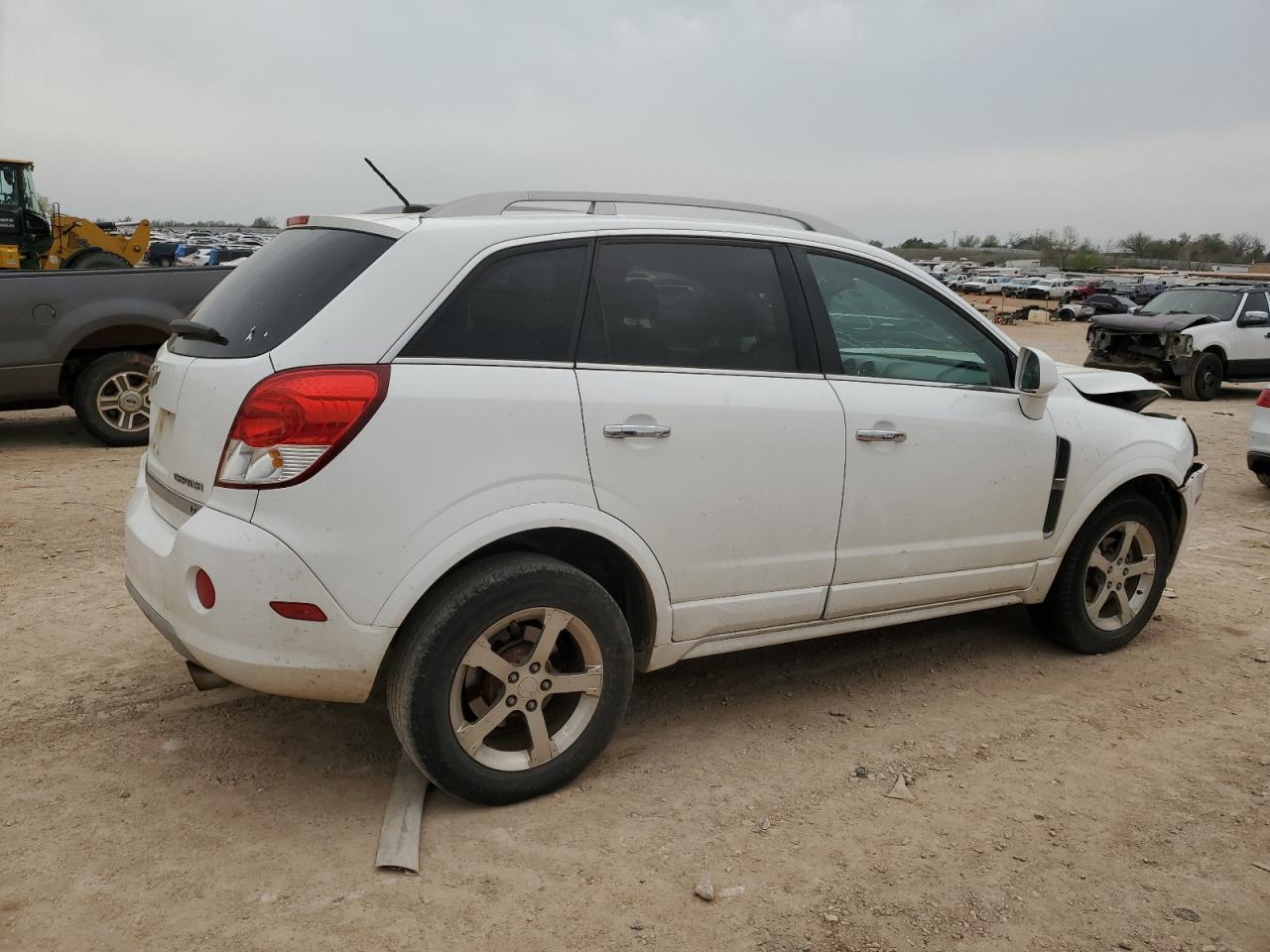 2012 CHEV Captiva VIN 3GNAL3E56CS630790 photo 3