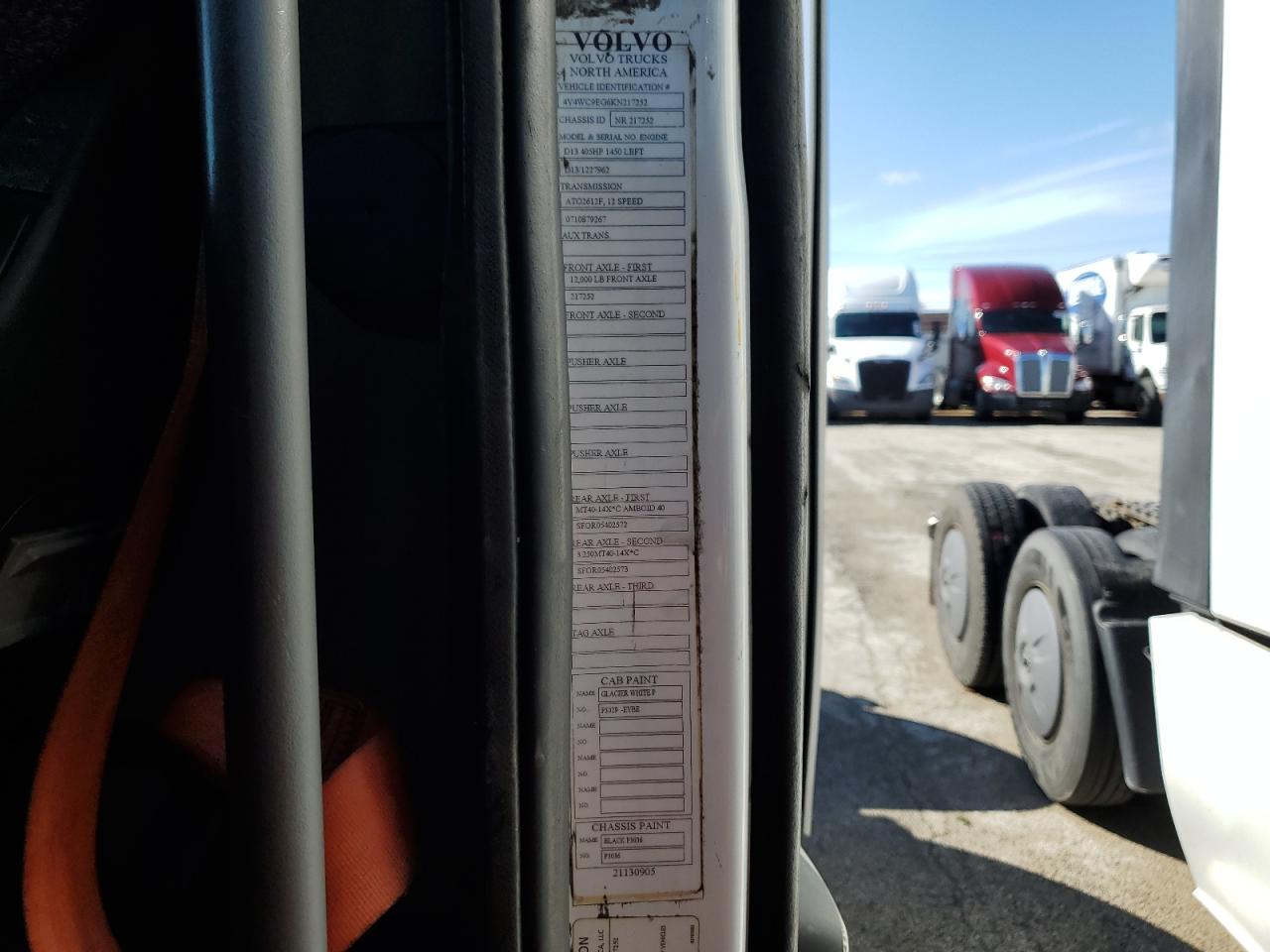 2019 VOLVO Vnr VIN 4V4WC9EG6KN217252 photo 10